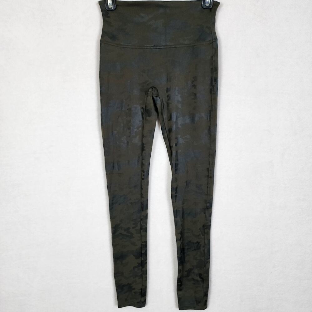 SPANX Red Label Premium Camo Shine Green Black Leggings Size M